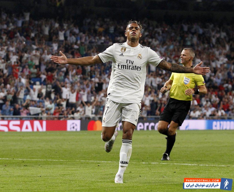 خوش آمد گویی رائول به ماریانو دیاز