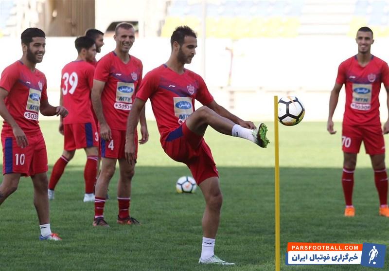 تمرین نوبت عصر تیم فوتبال پرسپولیس در غیاب سرمربی کروات سرخ‌پوشان برگزار شد.