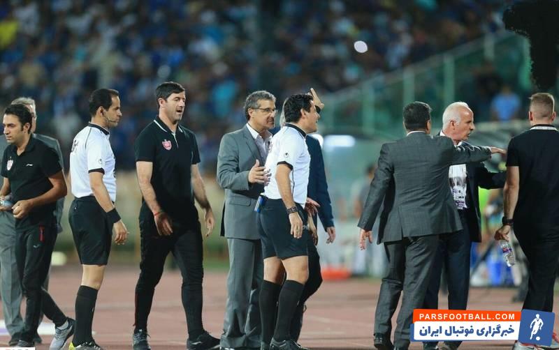 علیرضا فغانی داور مسابقه دربی بود در یکی از صحنه‌های دربی 88 علیرضا فغانی به شدت با یکی از مربیان کروات پرسپولیس که در حال اعتراض بود، برخورد کرد.