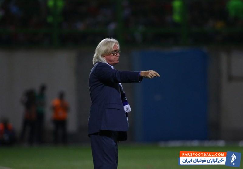 شفر و اعتراض به داور در دیدار برابر نساجی به خاطر وقت تلفی بازیکنان حریف