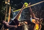 فوتوالی بازی کردن رونالدینیو