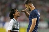 کلیپ تحقیر بازیکن کوتاه قد مکزیک توسط مت میازگا