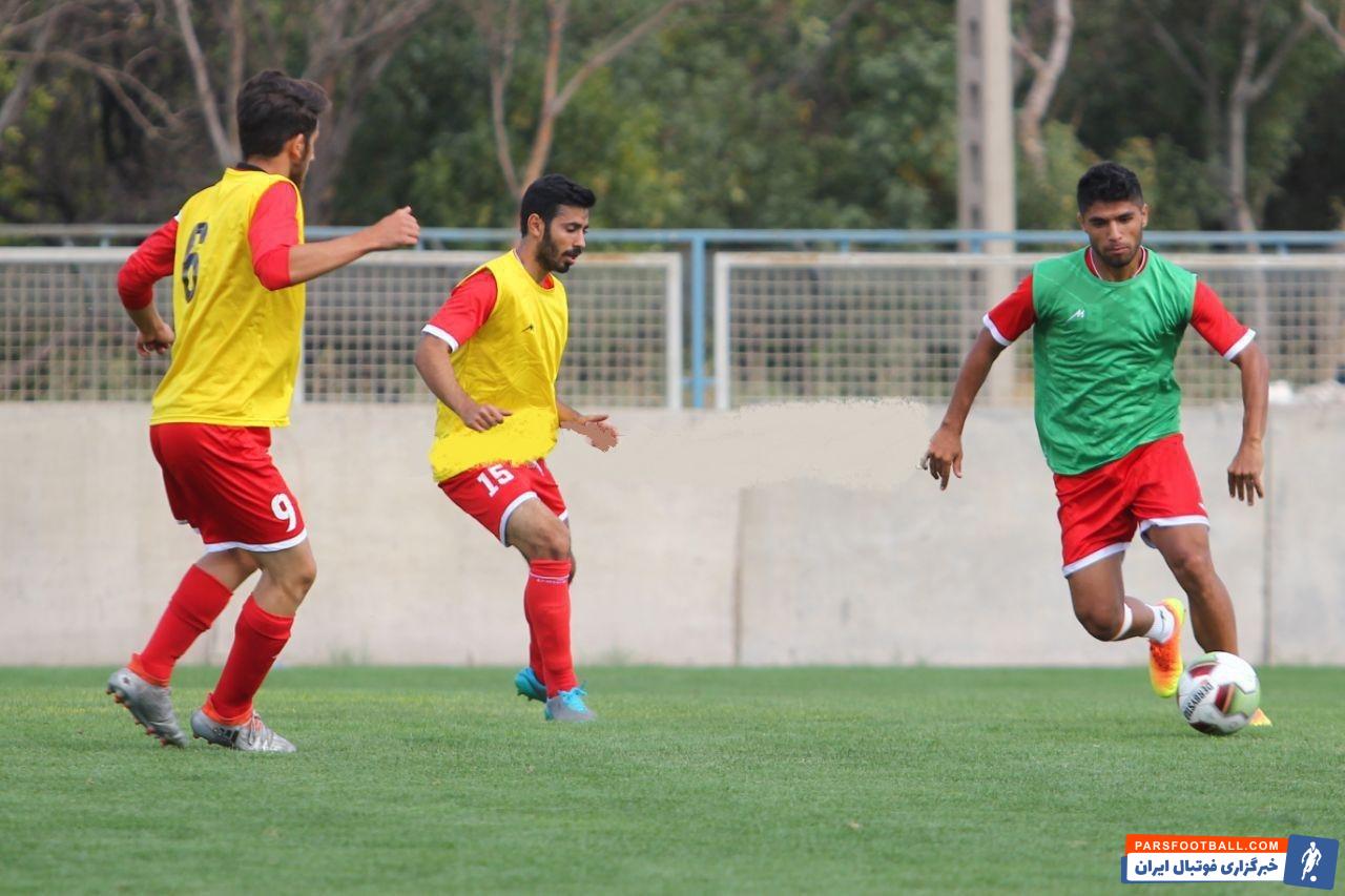 احسان پهلوان در سال های گذشته یکی از ستاره های فوتبال ایران بوده است احسان پهلوان بازیکن سرعتی و تکنیکی در ذوب آهن روزهای خیلی خوبی را پشت سر گذاشت.