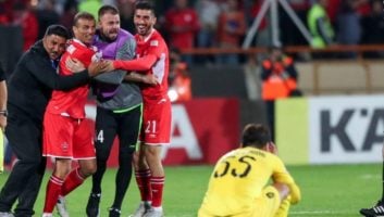 رادوشویچ در دیدار با السد نیمکت نشین بود اما این موضوع باعث نشد تا خود را از جشن صعود دور کند رادوشویچ همچنان نفر اول جشن ها است.