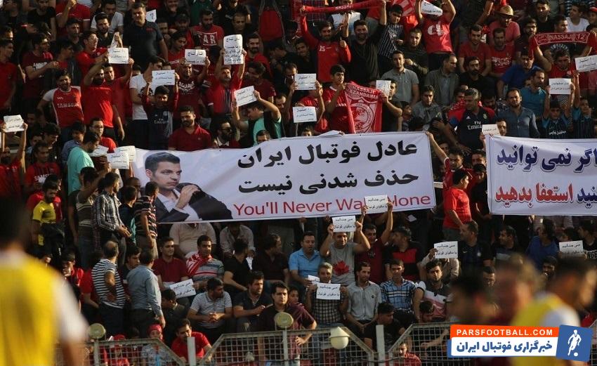 فردوسی پور طی سالهای اخیر به خاطر برنامه جنجالی ای که برعهده دارد فردوسی پور مورد شماتت و انتقاد بخشی از هواداران فوتبال قرار گرفته بود.