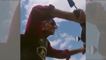 کلیپ طنز از حقه های فیلمبرداری در سرعت بالا