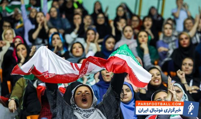 حضور بانوان در ورزشگاه آزادی - ایران - نفیسه روشن