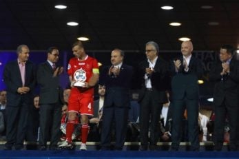 سیدجلال حسینی به هیچ وجه علاقه ای برای بالا بردن این جام نداشت؛ چرا که سیدجلال حسینی رویای بالا بردن جام قهرمانی را در سر می پروراند که میسر نشد.