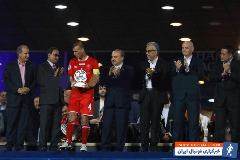 سیدجلال حسینی به هیچ وجه علاقه ای برای بالا بردن این جام نداشت؛ چرا که سیدجلال حسینی رویای بالا بردن جام قهرمانی را در سر می پروراند که میسر نشد.