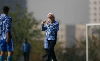 شفر سخت در تلاش است تیمش را به تیم آماده فصل گذشته تبدیل کند شفر سخت در تلاش است تا استقلال را با بازیکنان جدیدش از نو بسازد.