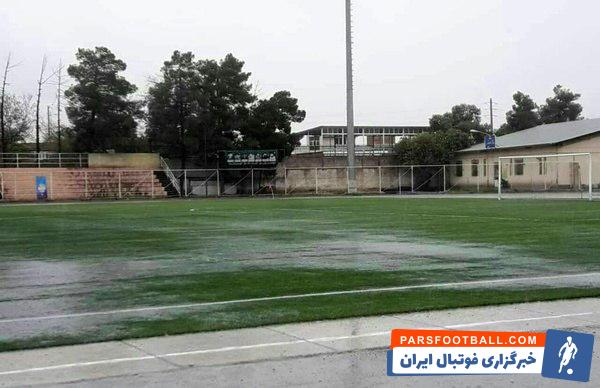 دیدار فجرسپاسی و سرخپوشان پاکدشت لغو و به زمان دیگری موکول شد دیدار دو تیم فجر سپاسی شیراز و سرخپوشان پاکدشت قرار بود در ورزشگاه دستغیب شیراز برگزار شود.