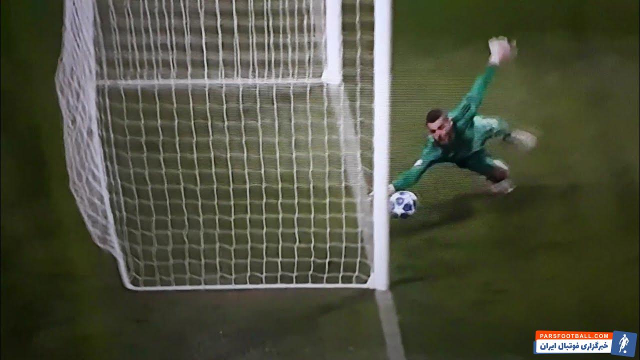 در شب صعود یونایتد دخیا با سیوی استثنایی دروازه تیمش را نجات داد شیرجه دخیا به سمت توپ و در نهایت بیرون کشیدن توپ باعث تعجب و شگفتی همگان شد.