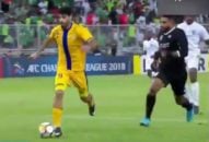 گزارش طنز از لحظه ای که مهدی طارمی دروازه خالی را گل نمی کند