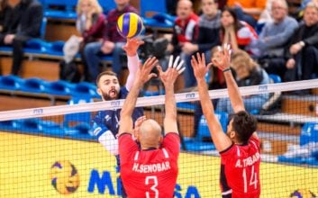 تیم والیبال خاتم در نخستین مسابقه خود در جام باشگاهها با نتیجه سه بر صفر مقابل تیم پرستاره ترنتینو ایتالیا شکست خورد تا خاتم با شکست رقابت ها را آغاز کند.