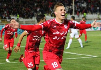 لی اروین با هت تریک در 7 دقیقه رکورد سریع ترین هت تریک لیگ برتر را شکست