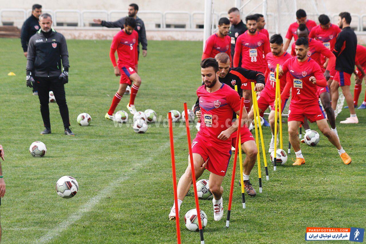 سروش رفیعی در تمرینات پرسپولیس انگیزه بسیار زیادی دارد سروش رفیعی بی تاب آغاز نیم فصل دوم است تا بتواند برای پرسپولیس بازی کند.