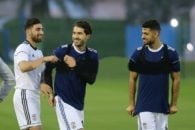 جهانبخش و انصاری‌فرد دو لژیونر شاغل در انگلیس هستند در تمرینات آماده‌سازی ایران حضور دارند جهانبخش و انصاری‌فرد با روحیه بالا کارشان را دنبال می‌کنند.