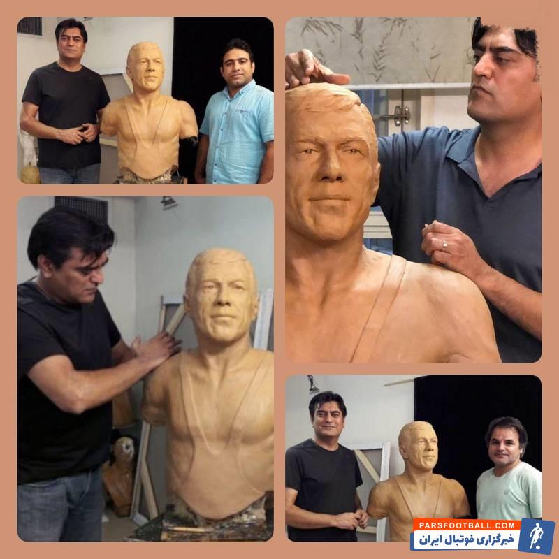 مجسمه سردیس جهان پهلوان تختی با هنر دستان استاد علیرضا آسانلو بار دیگر برای تاریخ ایران زمین ، تاریخ ساز می شود مجسمه تختی در حال ساخت است.