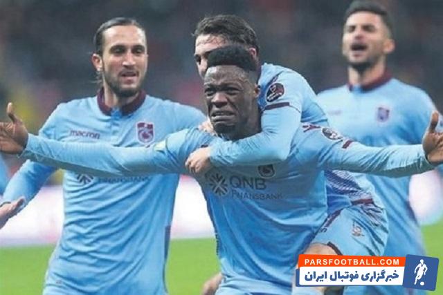 اکوبان - تیم استقلال