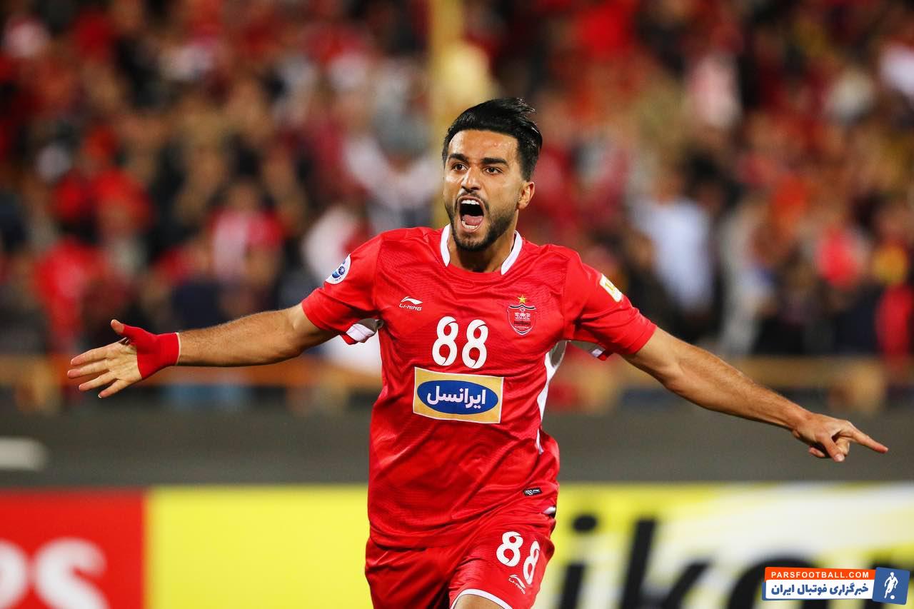 عکس؛ تصویری دیده نشده از مدافع پرسپولیس در کنار عادل فردوسی پور در سالن فوتسال