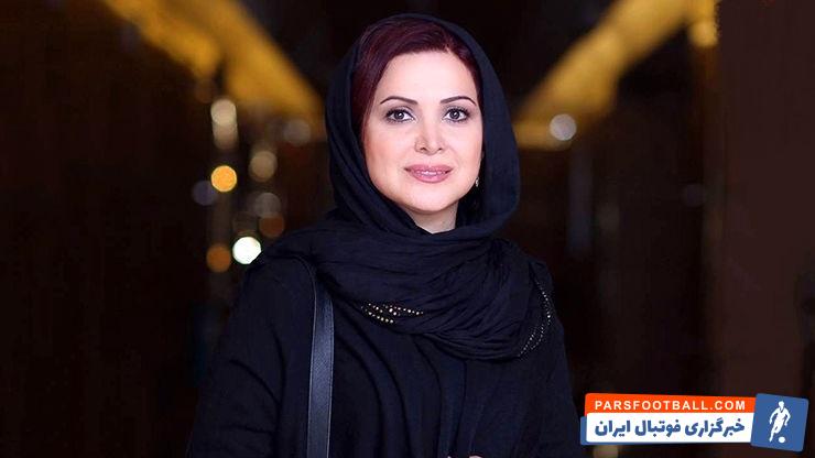 کمند امیرسلیمانی در پستی دیگر، به توضیح شرایط زندگی اش پرداخته کمند امیرسلیمانی در این عکس این بار واکنش رسمی تری نشان داده است.