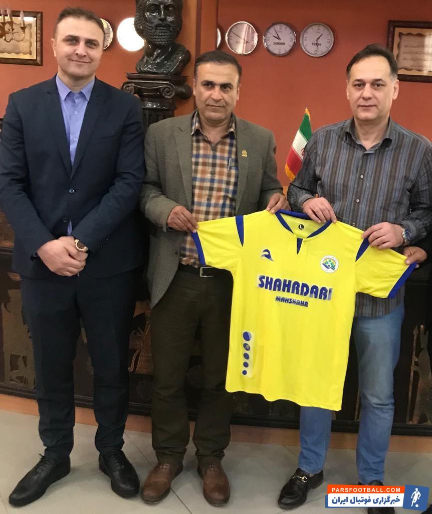 مجید نامجومطلق روز گذشته با مسئولان شهرداری ماهشهر به توافق رسید مجید نامجومطلق به عنوان سرمربی جدید این تیم معرفی شد.