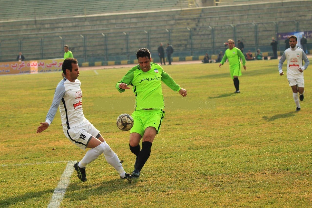 یکی از نفراتی که در ترکیب تیم منتخب پیشکسوت سرخابی به میدان رفت مهدی تارتار بود مهدی تارتار سرمربی کنونی تیم پارس جنوبی جم که هنوز هم آمادگی بدنی خوبی دارد.