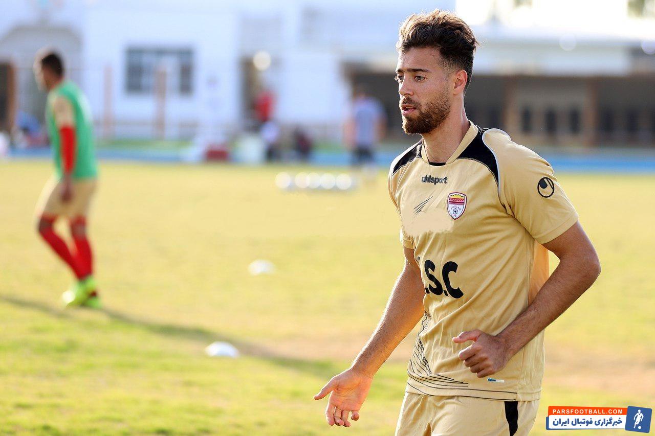 افشین قطبی به سبک بازی برخی بازیکنان علاقه خاصی داشت که یکی از آنها آرش افشین بود آرش افشین مهاجم خوزستانی که در دوران حضور قطبی در تیم ملی یار فیکس بود.