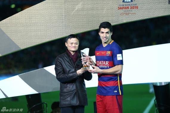 اینترمیلان به فروش می رسد جک ما، ثروتمندترین مرد چین و رئیس کمپانی علی بابا، قصد دارد سهام اریک توهیر که 31 درصد از سهام اینترمیلان است را خریداری کند.