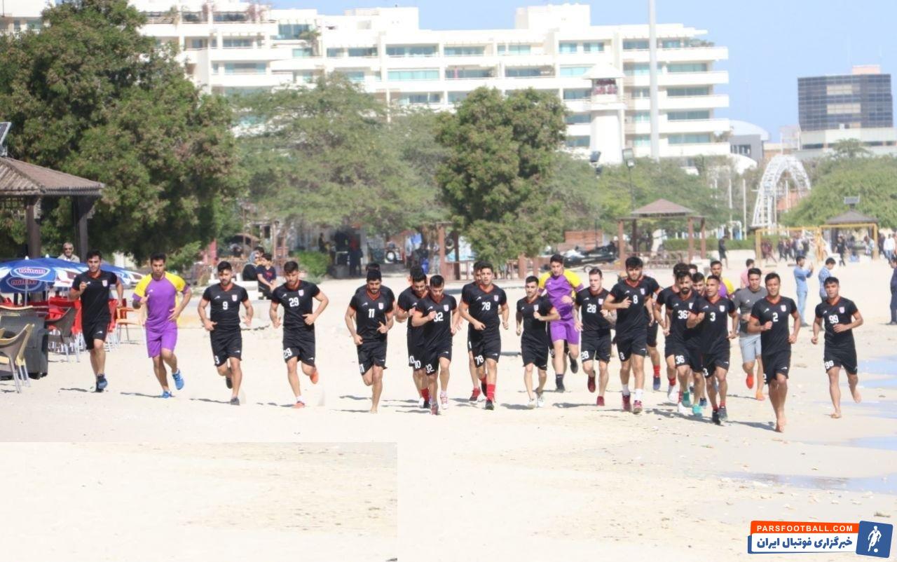 برنامههای تمرینی ژرژ لیکنس برای آماده سازی تراکتورسازی وارد بخش جدی تری شده و او قصد دارد بازیکنان تراکتورسازی را در کیش، مهیای بازگشت به لیگ کند.