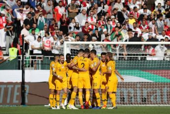 تیم های استرالیا و ازبکستان