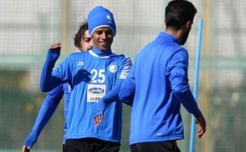 مهدی قائدی در بازی دوستانه ابتدای هفته استقلال برابر نساجی با مصدومیت نسبتا شدید روبرو شد مهدی قائدی در این مدت در تمرین گروهی این تیم حضور نداشت.