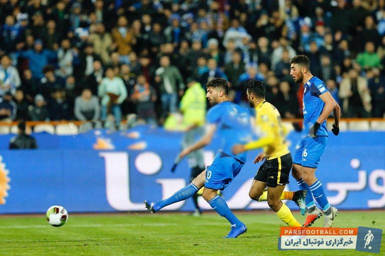 استقلال - محمد دانشگر