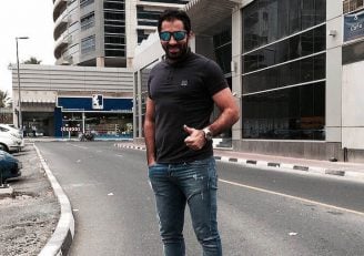 یکی از این کارشناسان مهرزاد معدنچی ، ستارۀ سابق پرسپولیس است. البته معدنچی بیشتر به دلیل حرکت جالب کی‌روش در بدو ورودش به کلمبیا از خود واکنش نشان داده است.