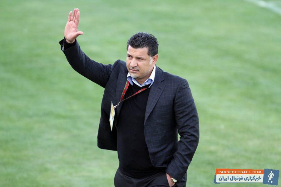 دایی ؛ تصویری فتوشاپی از تغییر چهره علی دایی به یک خانم