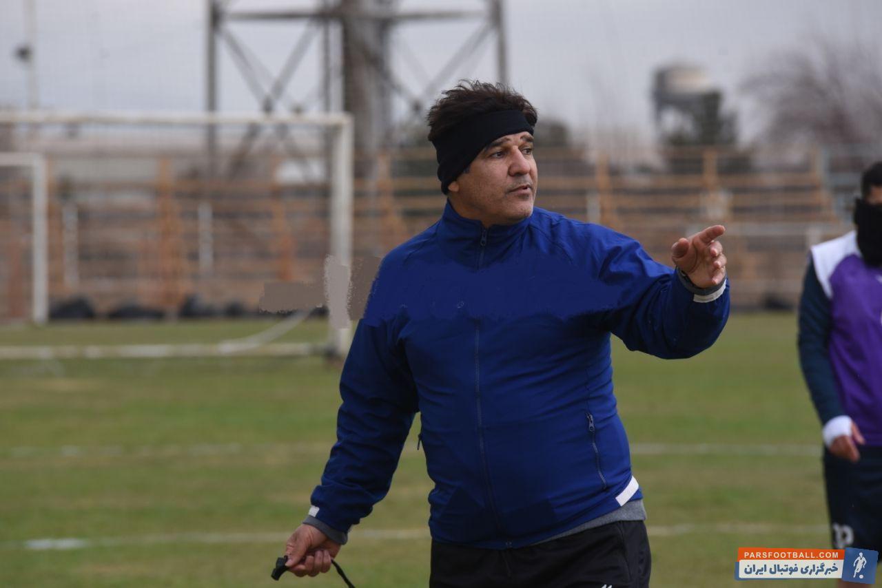 رضا مهاجری نتایج خوبی با ماشین گرفته برد یا باخت در دربی تبریز؟ هر دو می تواند تبعاتی سنگین برای رضا مهاجری سرمربی تیم ماشین سازی تبریز داشته باشد.