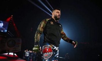 ناک اوت شدن شلتون آمریکایی به دست امیر علی اکبری