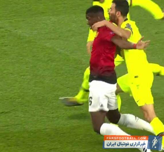 بوسکتس در شروع بازی یک خطای سنگین روی بازیکن یونایتد انجام داد ولی داور به بوسکتس کارت نداد اما در ادامه به دلیل خطا روی پل پوگبا از داور کارت زرد گرفت.