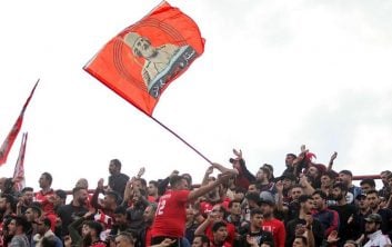 بازیکنان سپیدرود با خلق معجزه در هفته بیست و پنجم به برد شیرینی برابر تراکتورسازی دست یافتند تا امیدشان برای بقا زنده بماند.