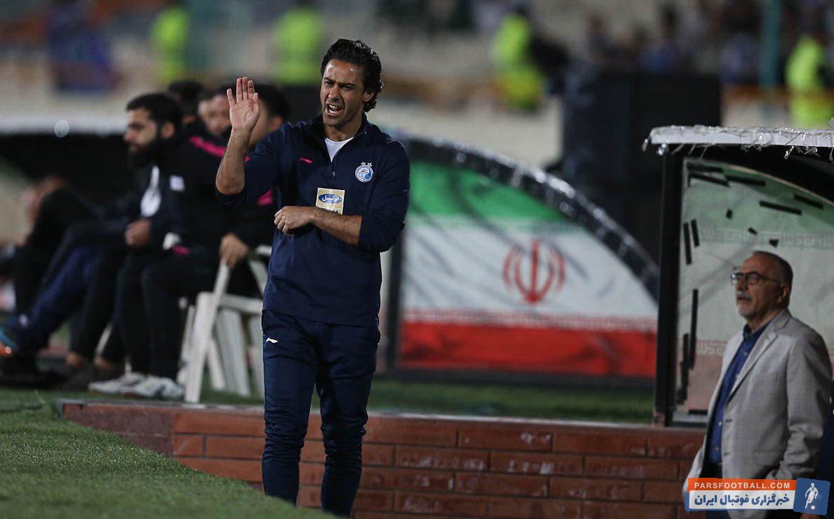 فرهاد مجیدی برخلاف بازی با سپاهان در بازی شب گذشته برابر ماشین سازی با چهره ای آرام روی نیمکت آبی ها حضور داشت فرهاد مجیدی تنها به فکر پیروزی تیمش بود.