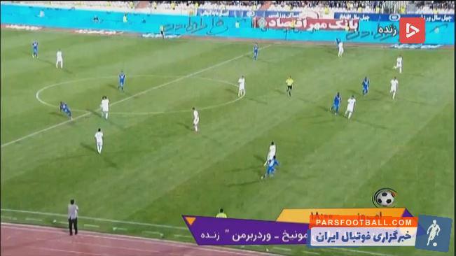 استقلال مقابل ماشین به پیروزی رسید صحنه های مشکوک بازی استقلال – ماشین سازی در برنامه شب های فوتبالی و با کارشناسی علی خسروی مورد ارزیابی قرار گرفت.