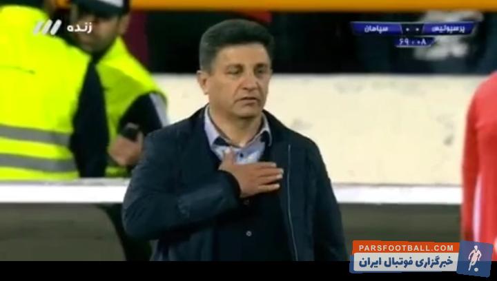 شعار های عجیب علیه قلعه‌نویی در دقایق پایانی بازی پرسپولیس و سپاهان هم از سوی هواداران تکرار شد و واکنش عجیب قلعه‌نویی را به همراه داشت.