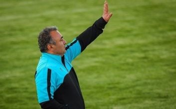 نادر دست‌نشان - نادر دست‌ نشان