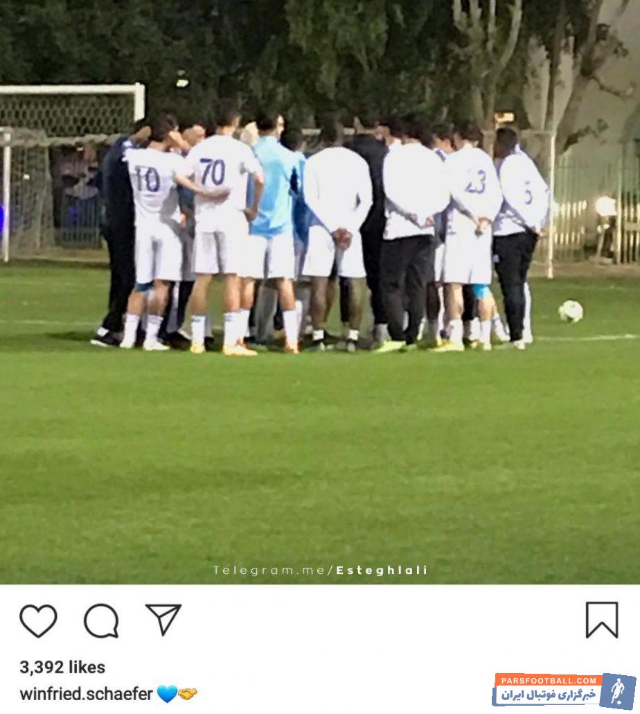 وینفرد شفر در صفحه شخصی خود از بازیکنان و هواداران آبی خواست که با اتحاد درکنار هم به سوی اهدافشان گام بردارند شفر با نشان دادن حلقه اتحاد این پیام را داد
