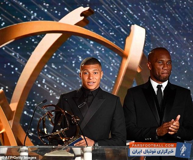 شب اهدای جوایز بهترینهای لوشامپیونا بار دیگر به شب درخشش امباپه تبدیل شد تا امباپه ستاره جوان پاری سن ژرمن دو جایزه بهترین ها را بدست آورد.