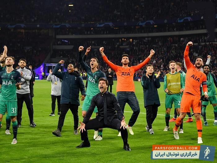 تصویری از شادی پوچتینو سرمربی تاتنهام و شاگردانش پس از شکست و آژاکس و صعود به فینال لیگ قهرمانان اروپا را مشاهده می کنید.