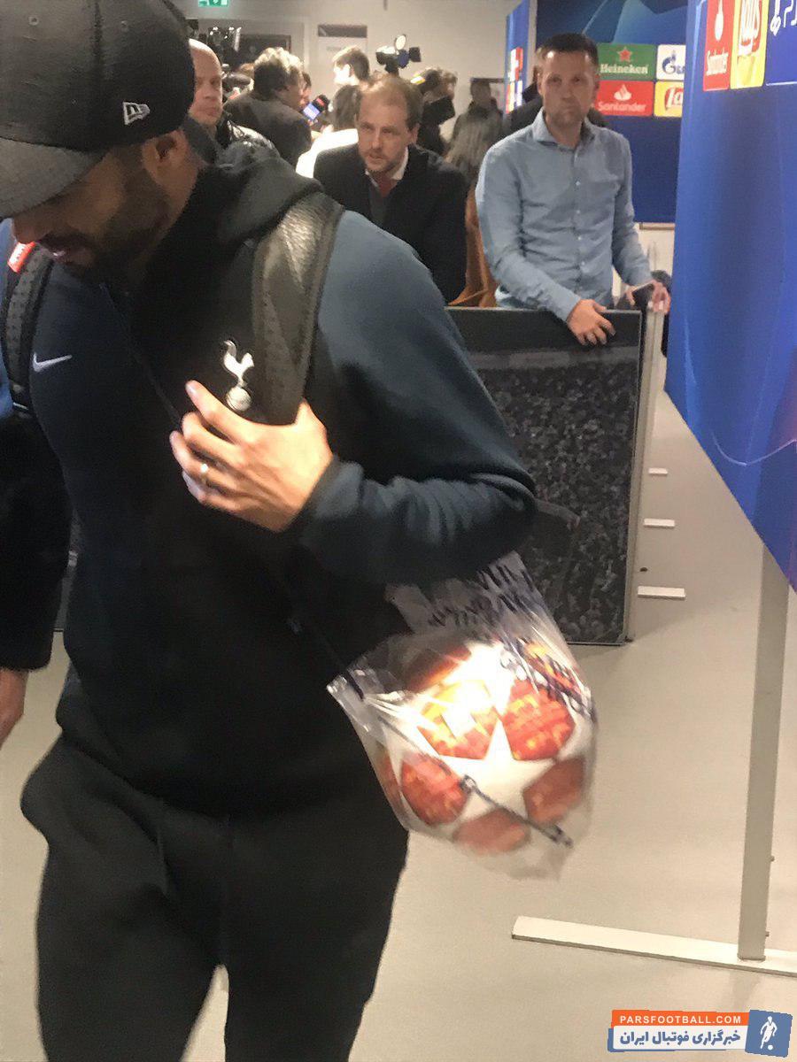 لوکاس مورا ، توپ بازی با آژاکس را با خود به خانه برد. لوکاس مورا به پنجمین بازیکنی بدل شد که موفق به هت تریک در مرحله نیمه نهایی لیگ قهرمانان اروپا می شود.