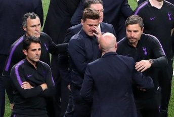 پوچتینو دیشب بعد از شکست تیمش در فینال چمپیونزلیگ در مقابل دوربین‌ها خود را کنترل کرده بود پوچتینو در لحظه بالا بردن جام توسط لیورپولی‌ها زیر گریه زد.