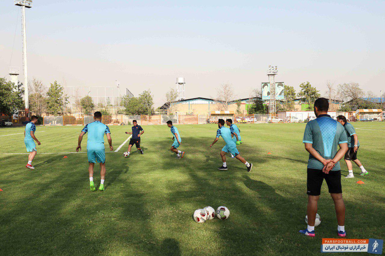 تیم سایپا که این روزها برنامههای بدنسازی پیش از شروع لیگ برتر را دنبال میکند، ۲ اردو آماده سازی را در دستور کار قرار داده است.
