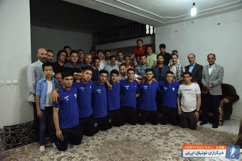 در این اتفاق خاص و ویژه، هموطنان افغانستانی مقیم مشهد با شور و حرارت بالایی از بازیکنان و کادر فنی تیم ملی فوتسال افغانستان نایب قهرمان آسیا استقبال کردند.